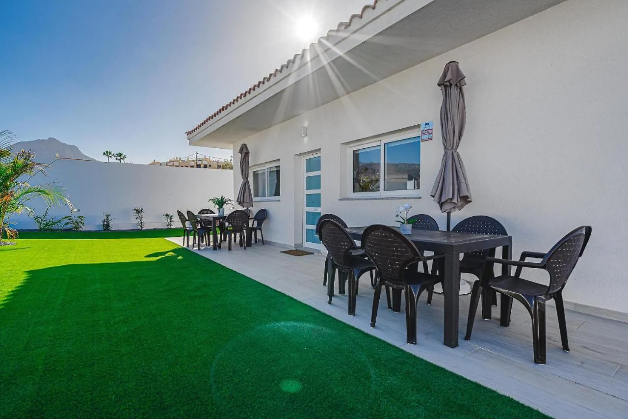303 Villa Casa Jardin Con Piscina Y Gran Jardin Costa Adeje  Spain